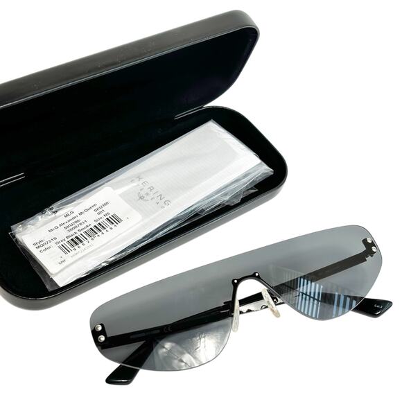 MCQ ALEXANDER MCQUEEN BLACK GREY SHIELD MQ0221S GREY BLACK SMOKE SUNGLASSES NEW - Picture 1 of 7